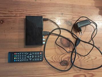 Rebox RE-2400 DVBT2 + Funke DVB-T DSC550 antenne  beschikbaar voor biedingen