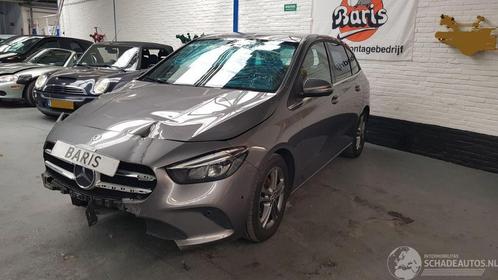 Mercedes-Benz B-Klasse 1.3 B-160 TURBO 16V BENZ 1.332CC 80KW, Auto diversen, Schadeauto's, Mercedes-Benz, Handgeschakeld, Benzine