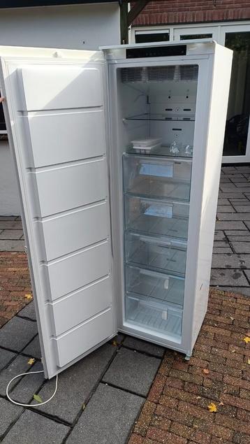 Inbouw Vriezer Groot beschikbaar voor biedingen