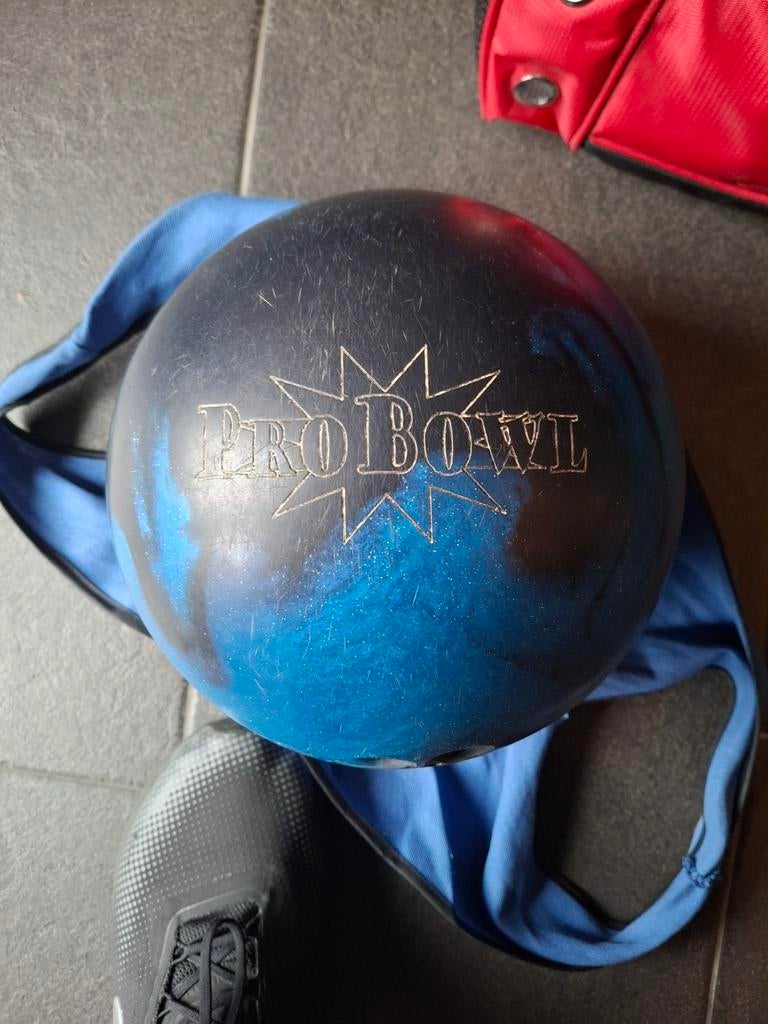 Bowling Set - Bal, Tas en Schoenmaat 42, Sport en Fitness, Bowlen, Ophalen of Verzenden, Gebruikt, Bal
