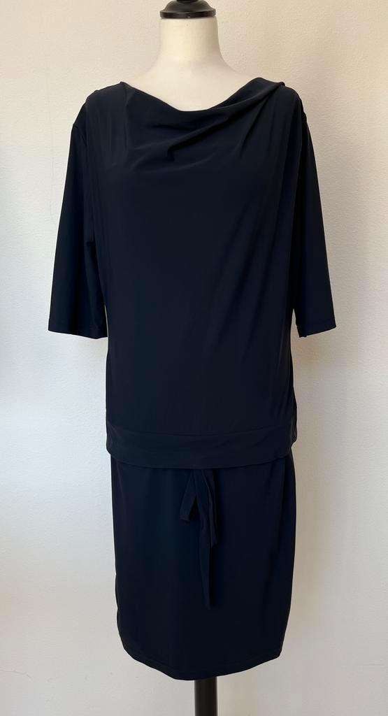 Jane Lushka zwarte jurk maat M, Kleding | Dames, Jurken, Zo goed als nieuw, Maat 38/40 (M), Zwart, Knielengte, Ophalen of Verzenden