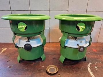  2 emaille petroleumstelletjes ( opknappers )  beschikbaar voor biedingen