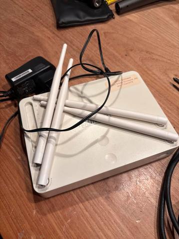 Eminent EM4510 R1 Dual Band AC Router beschikbaar voor biedingen