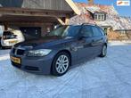 BMW 3-serie Touring 318i Executive, Auto's, Automaat, Achterwielaandrijving, Zwart, 4 cilinders