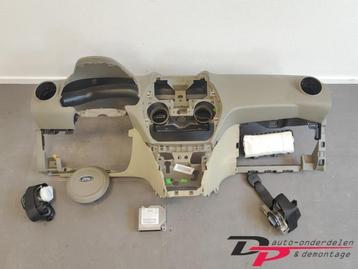 Airbag set + dashboard van een Ford KA beschikbaar voor biedingen