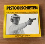 Pistoolschieten grondbeginselen houding techniek Essink boek, Ophalen of Verzenden, Zo goed als nieuw, Overige sporten