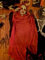 Box of Halloween Decorations, Hobby en Vrije tijd, Ophalen, Zo goed als nieuw, Feestartikel, Halloween of Griezel