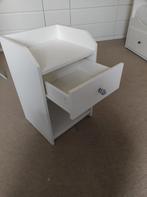 Wit nachtkastje - 40x36 cm, Ophalen, Zo goed als nieuw, Hout