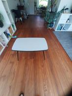Te koop aangeboden leuk Retrotafeltje, Gebruikt, 55 tot 75 cm, Ovaal, Retro