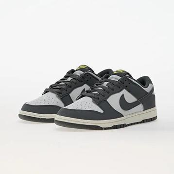 Leren Nike Dunk Low grijs/wit maat 41 beschikbaar voor biedingen
