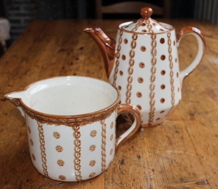 Koffiepot en melkkan, Bunzlau, antiek., Antiek en Kunst, Antiek | Keramiek en Aardewerk, Ophalen of Verzenden