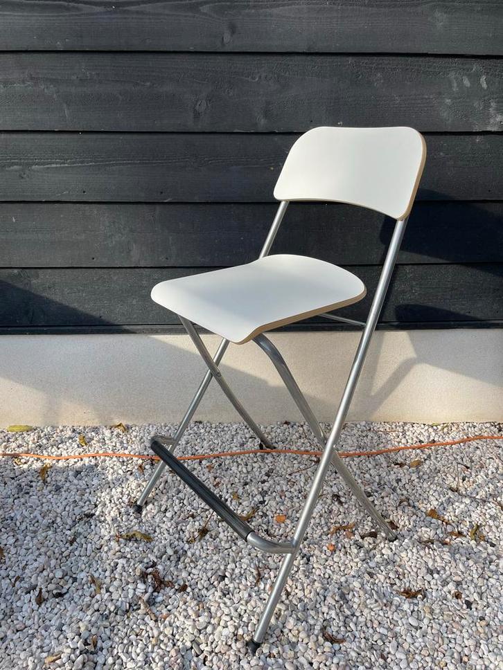 Barkrukken (4 stuks) - Wit, Opklapbaar, Huis en Inrichting, Barkrukken, Gebruikt, 60 tot 90 cm, Kunststof, 1 kruk, Met voetsteun