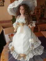 Pop antiek prinsessenpop prinses in blauwe jurk hoed parasol, Verzamelen, Poppen, Ophalen of Verzenden, Zo goed als nieuw, Pop