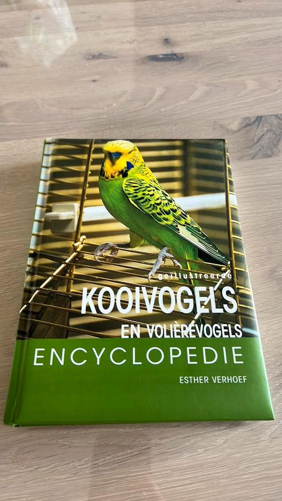Kooi- en volierevogels encyclopedie, Boeken, Dieren en Huisdieren, Zo goed als nieuw, Vogels, Ophalen of Verzenden