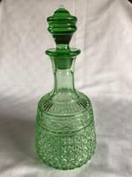 Antieke groen glazen karaf, Verzenden