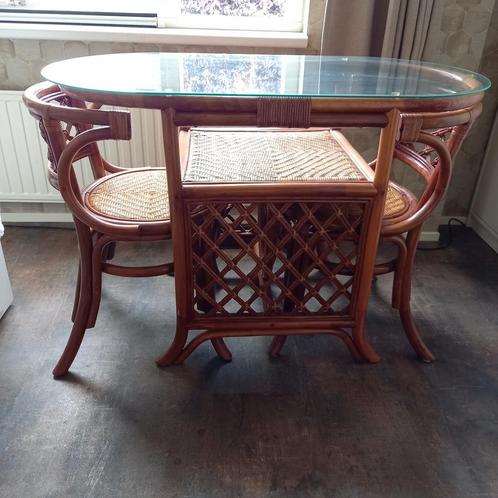 Vintage retro bistroset manou/riet/bamboe, Huis en Inrichting, Tafels | Sidetables, Gebruikt, 50 tot 75 cm, 100 tot 150 cm, Ovaal