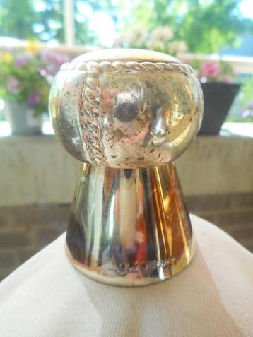 Afsluitdop....wijn of Champagne beschikbaar voor biedingen