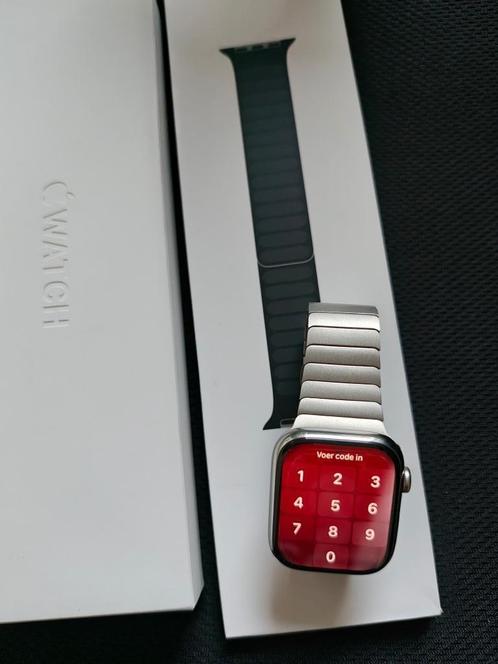 Apple Watch 9  RVS 45 mm zilver GPS + Cellular, Sieraden, Tassen en Uiterlijk, Smartwatches, Zo goed als nieuw, iOS, Zilver, Afstand