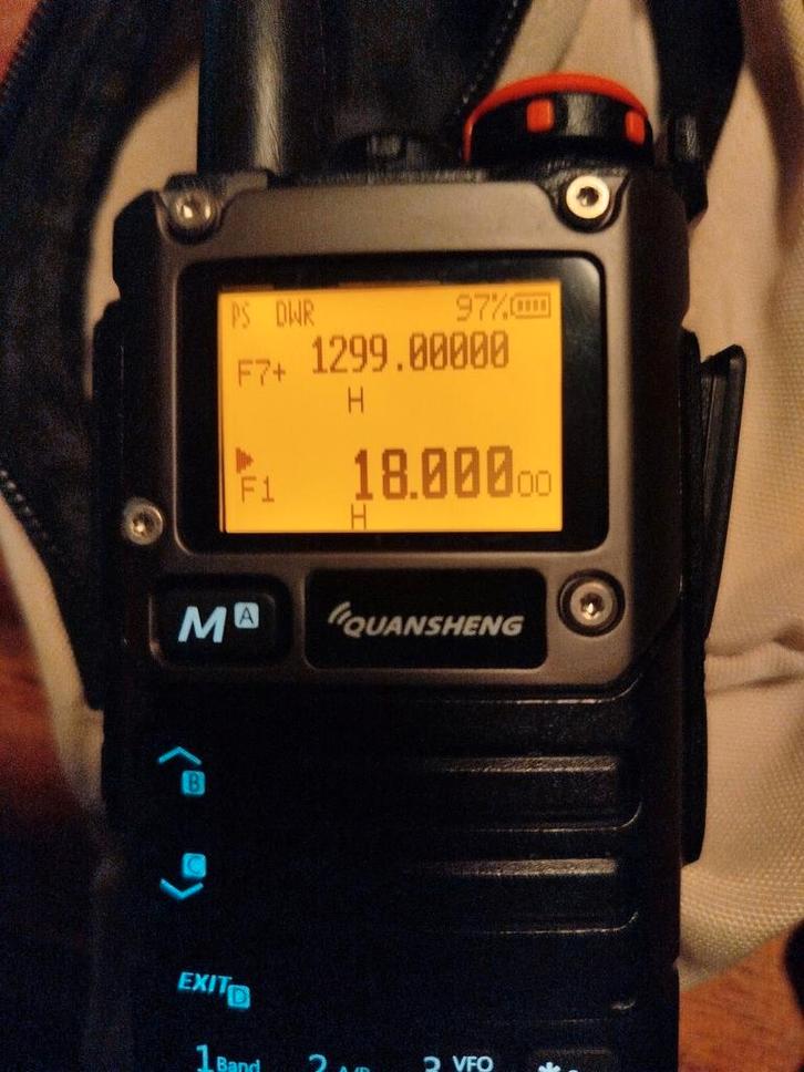 Nieuwe Quancheng portofoon NIEUWE PARTIJ BINNEN GEKOMEN, Telecommunicatie, Portofoons en Walkie-talkies, Nieuw, 15 km of meer