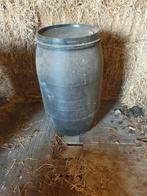 Grote voerton bix, paardenbrok, zakken voer e.d, paarden, Ophalen, Zo goed als nieuw, Drinken en Voederen