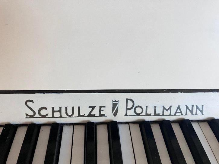 Schulze & Pollmann Piano – Topkwaliteit Duitse bouw, Muziek en Instrumenten, Piano's, Gebruikt, Piano, Wit, Ophalen
