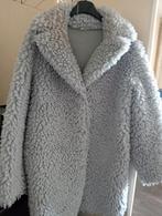 Mooie teddy jas ijsblauw, Kleding | Dames, Jassen | Winter, Ophalen of Verzenden, Gedragen, Maat 42/44 (L), Beige