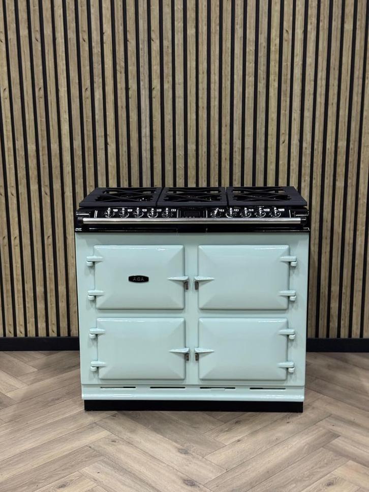 Prachtig Fornuis AGA Six Four Babyblauw 4 Ovens!, Witgoed en Apparatuur, Fornuizen, Zo goed als nieuw, Vrijstaand, Gas, 5 kookzones of meer