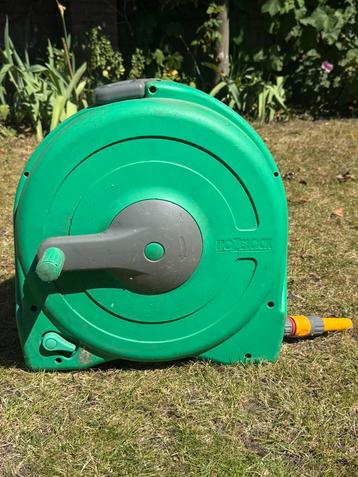 Hozelock tuinslang met tuinslangbox 10 meter beschikbaar voor biedingen