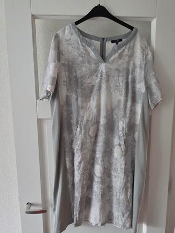 Yest Jurk Maat 48 Groen/Creme/Wit - 1 mtr beschikbaar voor biedingen