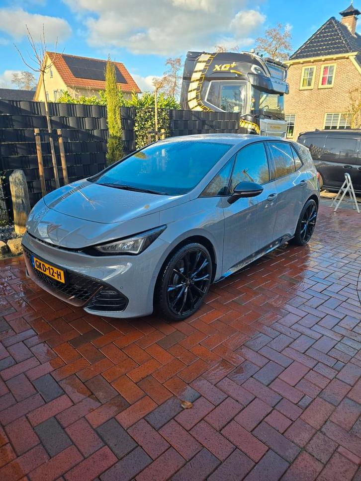 Cupra Born 59 kWh 231pk Aut 2024 Grijs, Auto's, Cupra, Particulier, Born, Elektrisch, Hatchback, Automaat, Origineel Nederlands