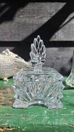 Vintage kristallen bonboniere, glazen schaaltje met deksel, Vintage, Ophalen of Verzenden, Overige stijlen, Nvt