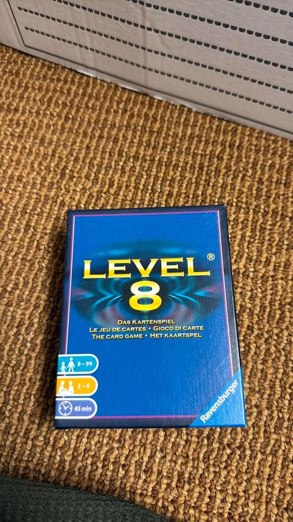 Ravensburger Level 8, Hobby en Vrije tijd, Gezelschapsspellen | Kaartspellen, Zo goed als nieuw, Ophalen of Verzenden