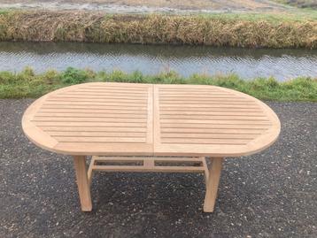 Duurzame teakhouten tuintafel, 180x100, als NIEUW beschikbaar voor biedingen