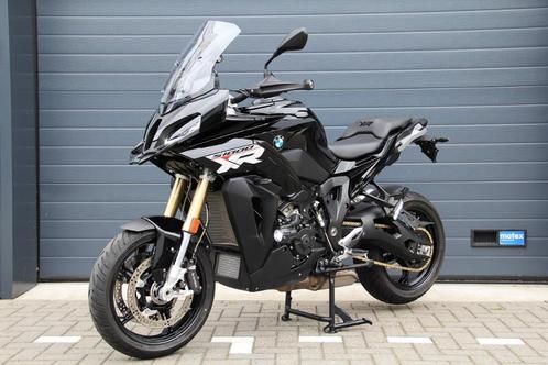 BMW S1000XR Black Storm | 2025 model | 3400 km | Full Option, Motoren, Motoren | BMW, Bedrijf, Toermotor, meer dan 35 kW, 4 cilinders