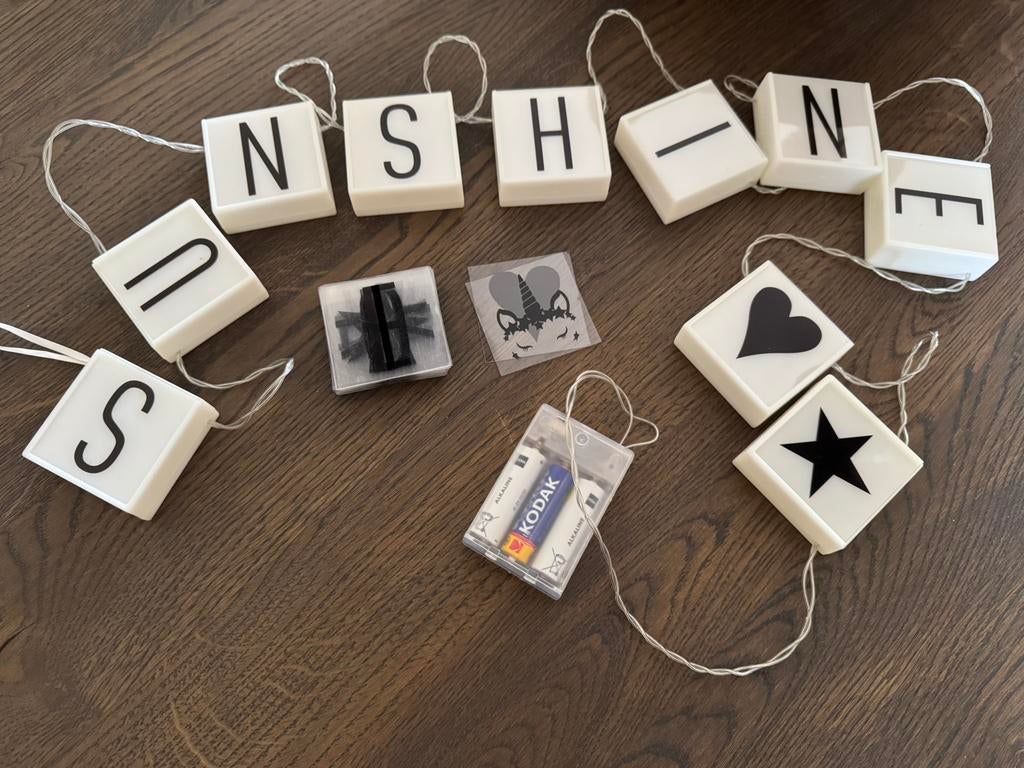Letterslinger met licht, Kinderen en Baby's, Kinderkamer | Inrichting en Decoratie, Ophalen of Verzenden, Zo goed als nieuw, Lamp