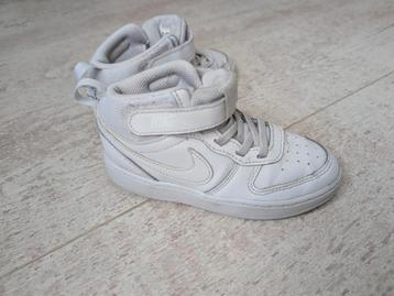 Witte Nike sneakers maat 27 klittenband  beschikbaar voor biedingen