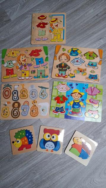Houten puzzels  beschikbaar voor biedingen
