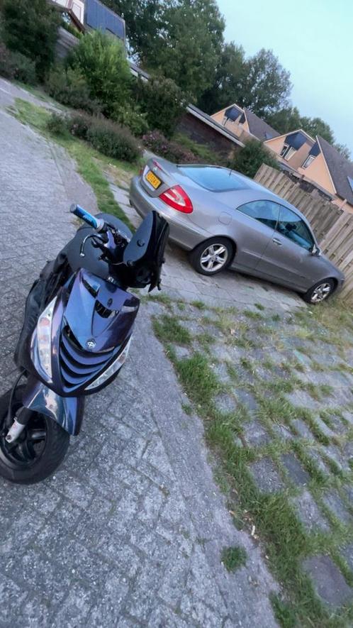 Piaggio zip 70cc, Fietsen en Brommers, Scooters | Piaggio, Zo goed als nieuw, Zip, Ophalen of Verzenden