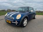 Leuke Mini Cooper One bouwjaar 2002 Blauw, Auto's, Mini, 1025 kg, Zwart, 4 cilinders, Leder en Stof