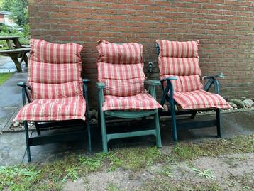 Te koop verstelbare tuinstoelen met stoelkussens beschikbaar voor biedingen