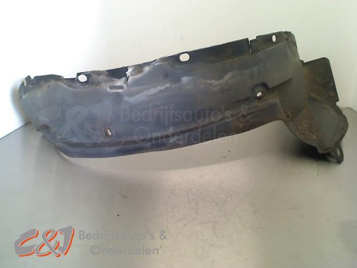 Scherm rechts-voor van een Renault Master (ROOD), Auto-onderdelen, Carrosserie en Plaatwerk, Renault, Gebruikt, 3 maanden garantie