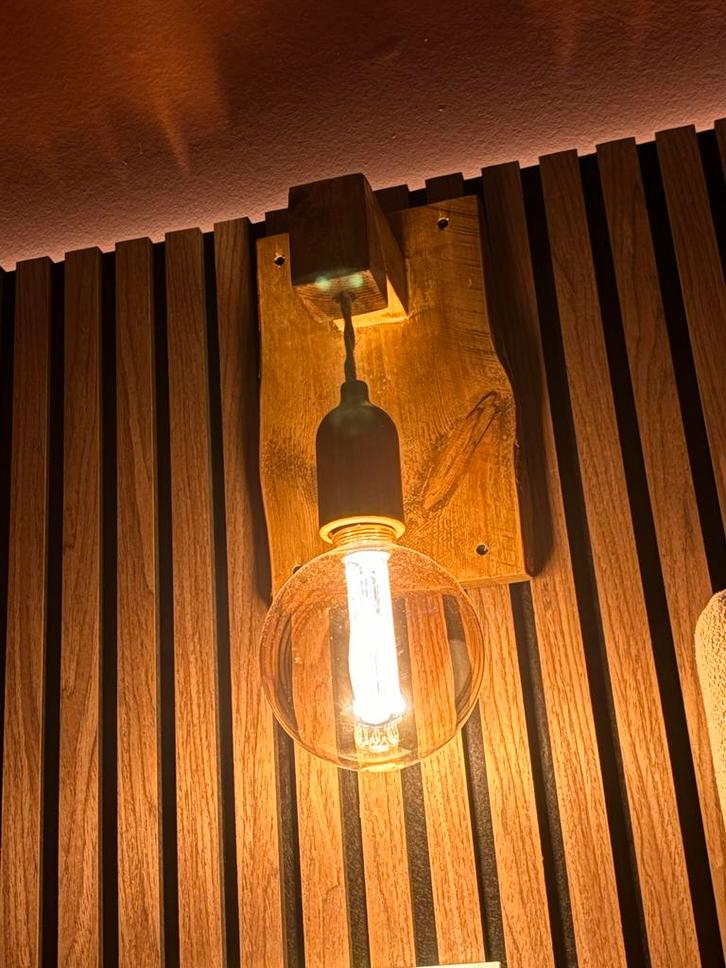 Op bestelling: Houten Wandlamp - Handgemaakt, Huis en Inrichting, Lampen | Wandlampen, Nieuw, Hout, Ophalen of Verzenden