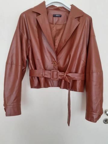  Mooi bruin jasje van SHEIN imitatieleer maat S/M beschikbaar voor biedingen