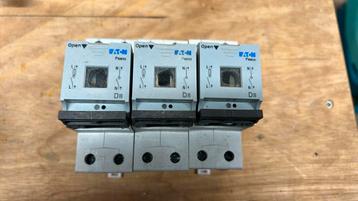 12st Eaton zekering houder LPC25 beschikbaar voor biedingen