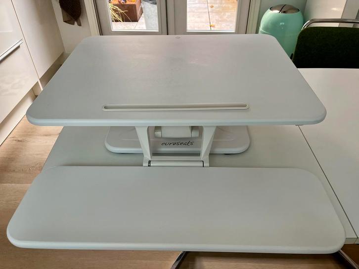 Bureau sta verhoger, Computers en Software, Laptoptafels, Zo goed als nieuw, Ophalen