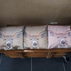 3 kussens met herten motief, Huis en Inrichting, Ophalen of Verzenden, Zo goed als nieuw, Bruin, Vierkant
