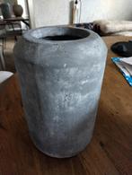 Betonlook stenen pot/vaas, Huis en Inrichting, Woonaccessoires | Vazen, Ophalen, Zo goed als nieuw, Overige kleuren, Minder dan 50 cm