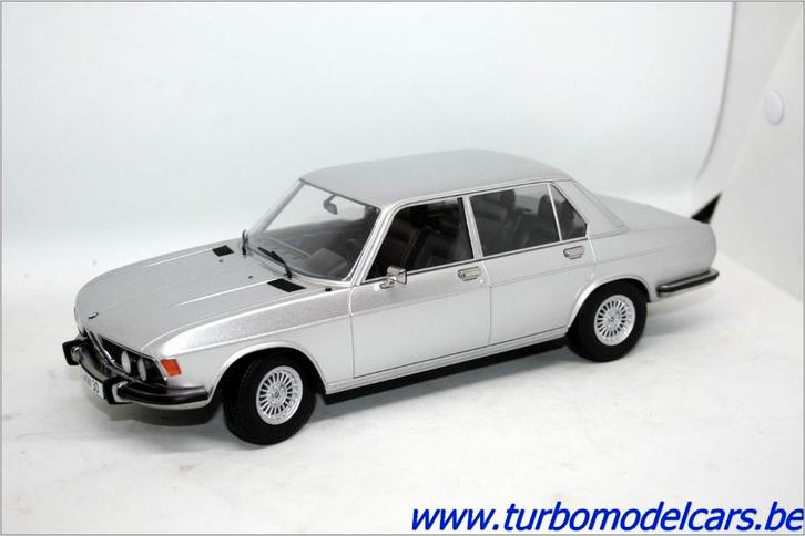 BMW 3.0 S  E3 1971 1/18 KK Scale, Hobby en Vrije tijd, Modelauto's | 1:18, Zo goed als nieuw, Auto, Overige merken, Ophalen of Verzenden