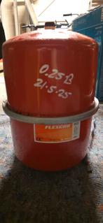 3x Expansievat 2x18L 1x25L - DIY Project of Onderdelen, Doe-het-zelf en Verbouw, Verwarming en Radiatoren, Ophalen of Verzenden