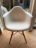 4 kuipstoelen wit goede staat!, Ophalen, Zo goed als nieuw, Wit